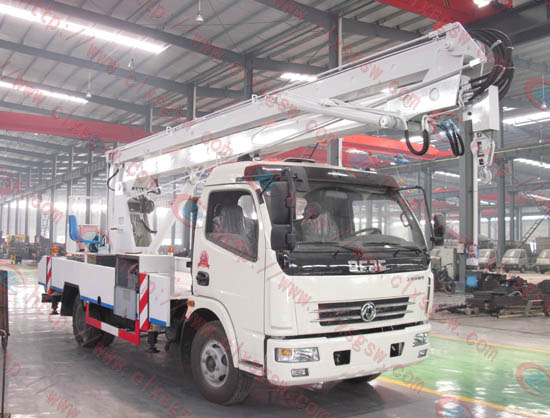 勁卡高空作業(yè)車