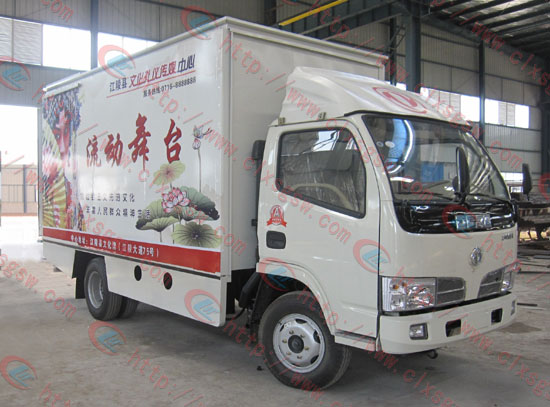多利卡30平米流動舞臺車