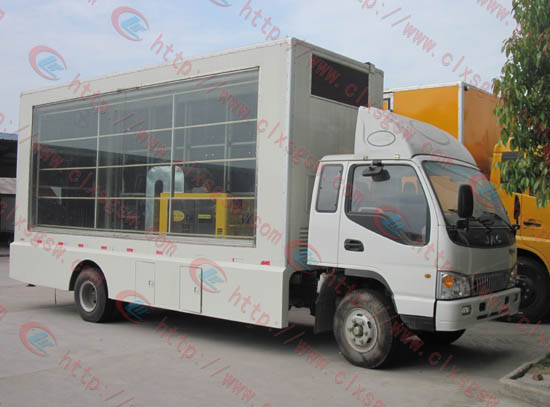 靜音發(fā)電機(jī)的led廣告宣傳車(chē)